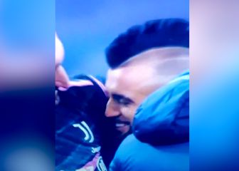 El lío que desató Vidal en Italia por besar el escudo de la 'Juve'