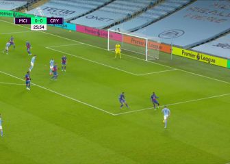 Con los dedos de la mano se cuentan los jugadores capaces de esto: una pasada De Bryune...