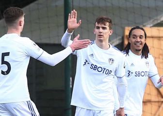 Diego Llorente le da la victoria... ¡al Leeds B!