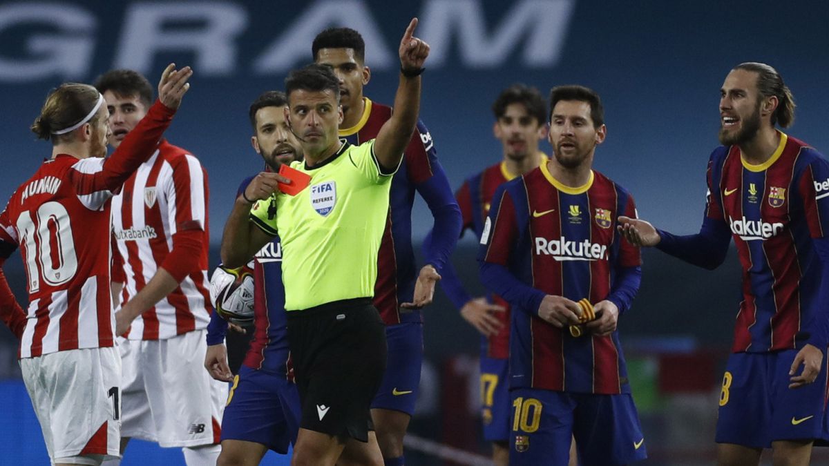 Minimum Penalty for Messi: Two Suspension Matches