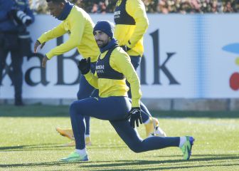 El Villarreal sigue esperando a Alcácer que ya se ha perdido la mitad de temporada