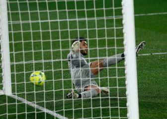 Aprobados y suspensos del Granada: Rui Silva contradice al VAR