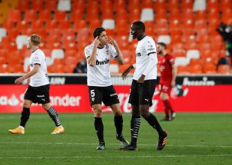 Gabriel da un 'toque' a Kang-in: 