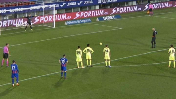 Dmitrovic, el séptimo portero que marca gol en LaLiga