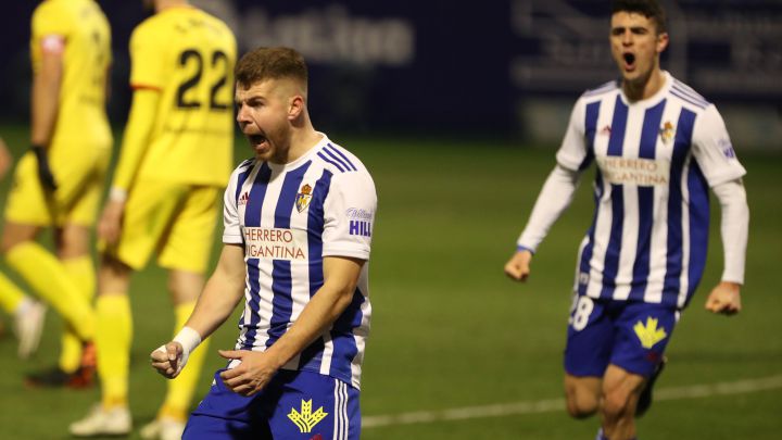 La Rosaleda se le resiste a la Ponferradina