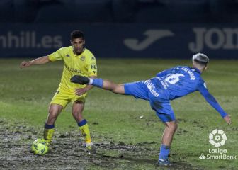 El barro vence al fútbol en un feo empate en el Torres