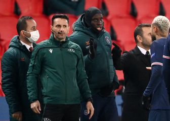 El cuarto árbitro del PSG-Istanbul vuelve a dirigir un partido