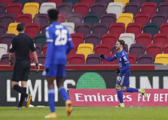 El Leicester remonta, cumple y estará en octavos