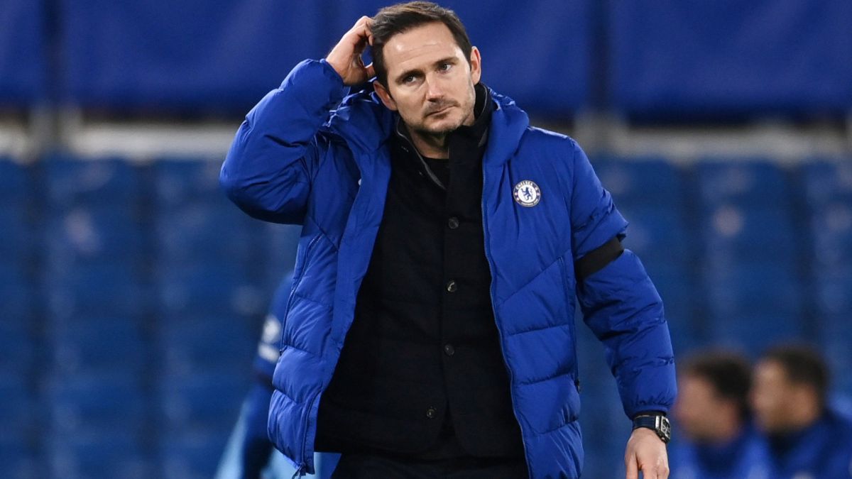 Frank Lampard, on the verge of dismissal at Chelsea