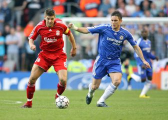 Gerrard defiende a Lampard y atiza al Chelsea: 