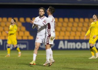 Álvaro Jiménez da oxígeno al Albacete desde los once metros
