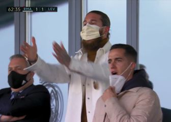 Ramos y Lucas Vázquez estallan en la grada con el penalti a Clerc