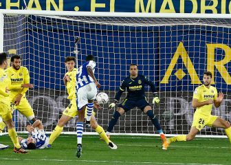 Dos misiles alejan la Champions