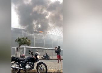El impresionante incendio del estadio Arena Castelao