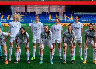 Protesta de las jugadoras contra la RFEF en el Barça - Madrid