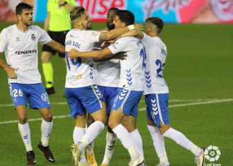 Carlos Pomares rescata al Tenerife