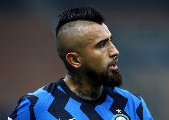 Vidal estalla por su cambio y Conte le responde: 