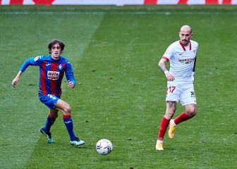 Papu y Aleix Vidal entran
en la lista UEFA del Sevilla