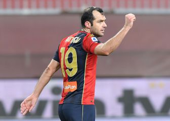 Pandev castiga al Nápoles