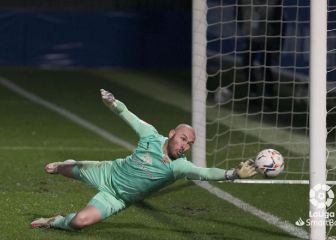 Aprobados y suspensos del Almería: Makaridze se transforma en santo