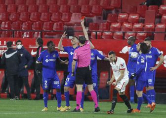 Los insultos y amenazas que ha recibido Djené tras lesionar a Ocampos