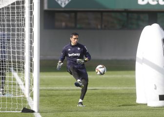 Bravo regresa a la lista del Betis, sin Borja Iglesias ni Lainez