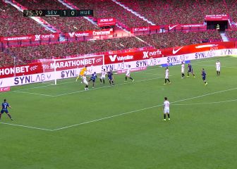 Primoroso milagro de Bono emulando 'la parada del siglo' a Pelé