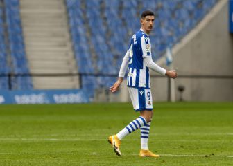Carlos Fernández, lesionado y casi descartado ante el Manchester United