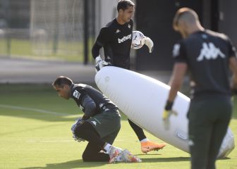 Bravo o Joel: un inesperado dilema para Manuel Pellegrini
