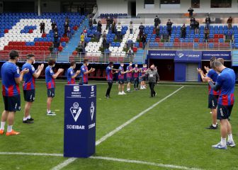 Zapico se retira: adiós a una leyenda con 52 años en el Eibar