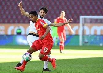 Tapsoba salva al Leverkusen