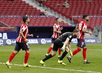 Indignación en el Atleti por las tarjetas