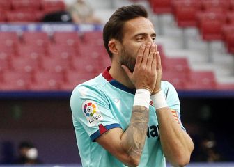 El árbito no le dio a Morales el gol ante el Atlético y sigue a cinco del récord