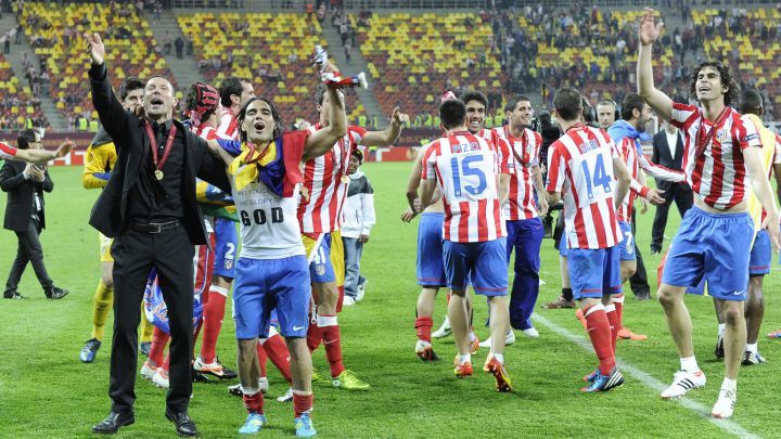 El Atlético, de la fuerza del Calderón a las cábalas de Bucarest