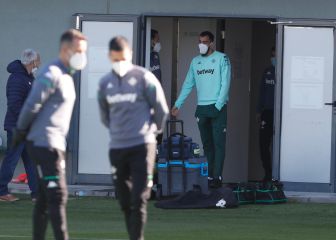 Borja Iglesias recae de sus molestias musculares