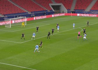 De escuadra y cartabón: vean la barbaridad que se inventó Cancelo en el 0-1