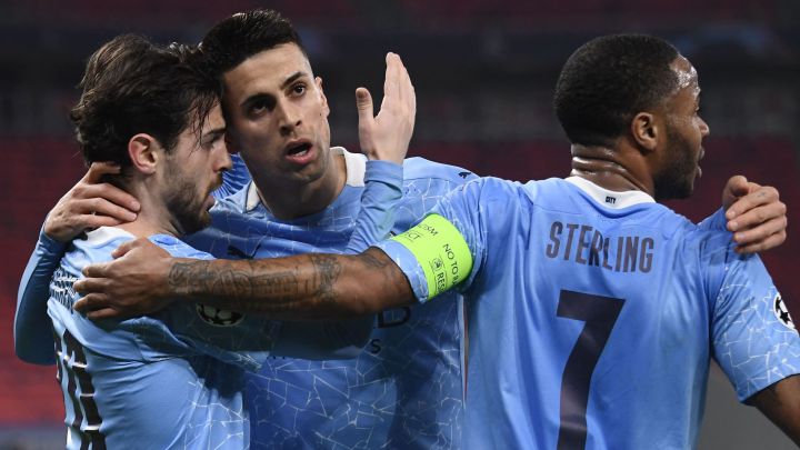 Guardiola enchufa a Cancelo: "Parece el nmero 10"