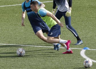 El gol de Garcés reabre el debate en la punta azulona