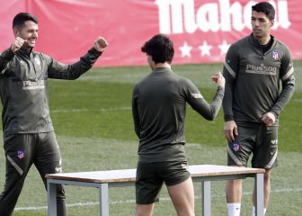 Simeone no paró de insistir en acciones a balón parado