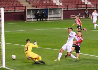 El Mallorca continúa intratable gracias al resbalón de Medina