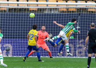 Juanmi destroza la muralla