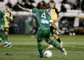 Fran Vélez, del hospital a marcar en el derbi de Atenas