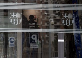 Los Mossos d'Esquadra registran las oficinas del Barça