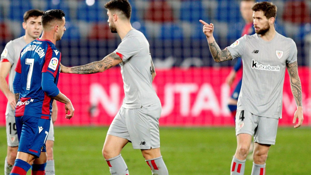 ATHLETIC | Cuatro partidos a Iñigo Martínez, que se pierde ...
