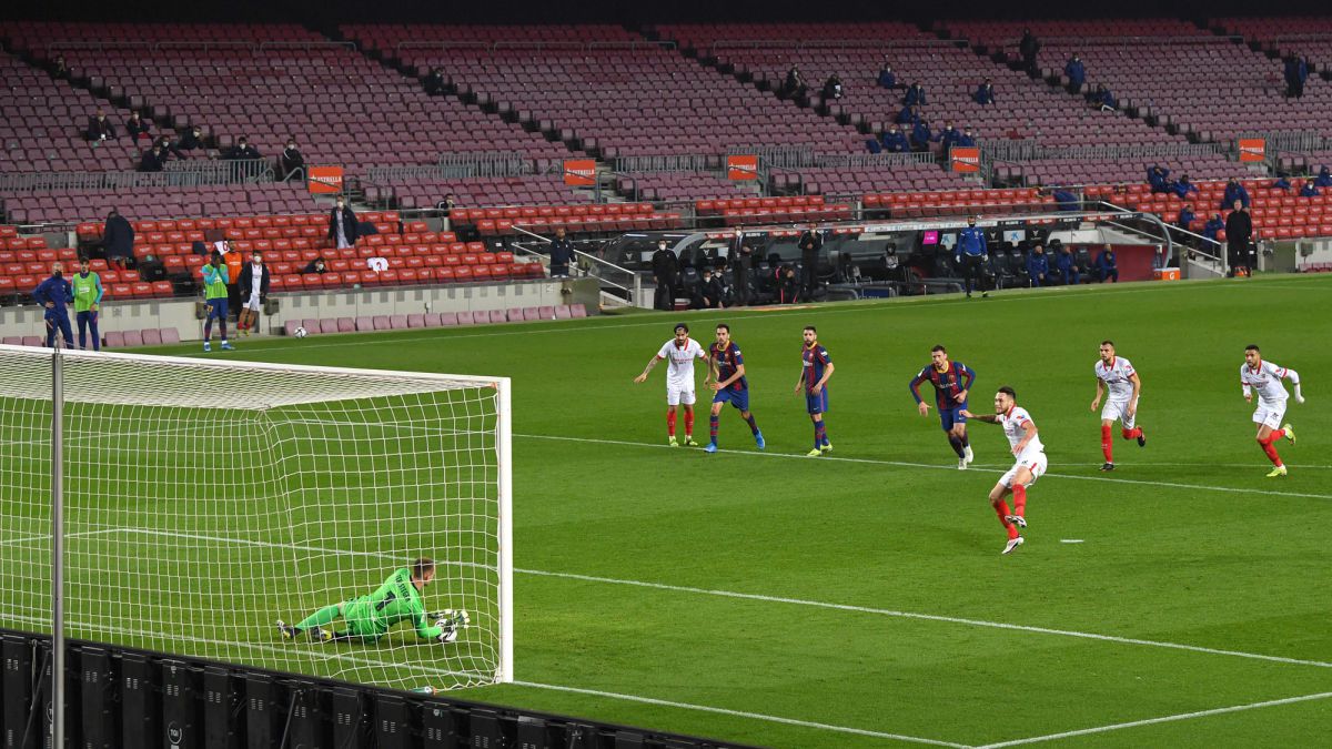 COPA | BARCELONA-SEVILLA (3-0) Aprobados y suspensos del Sevilla: Sin portero ni delanteros - AS.com