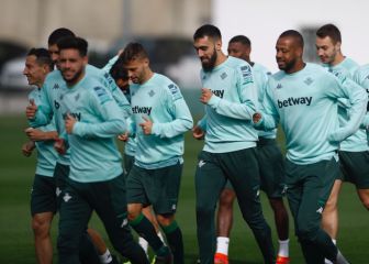 Borja Iglesias vuelve al grupo