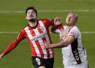 Ortuño, en el 92', rescata un punto de fe para el Albacete