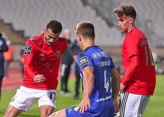 Un doblete de Seferovic da la victoria al Benfica