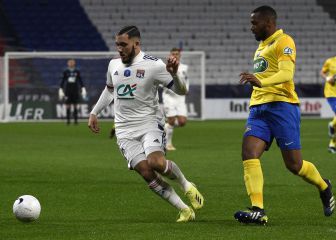 Cherki pide sitio en Lyon