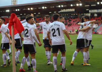 El Burgos y su presidente de 25 años celebran el ascenso